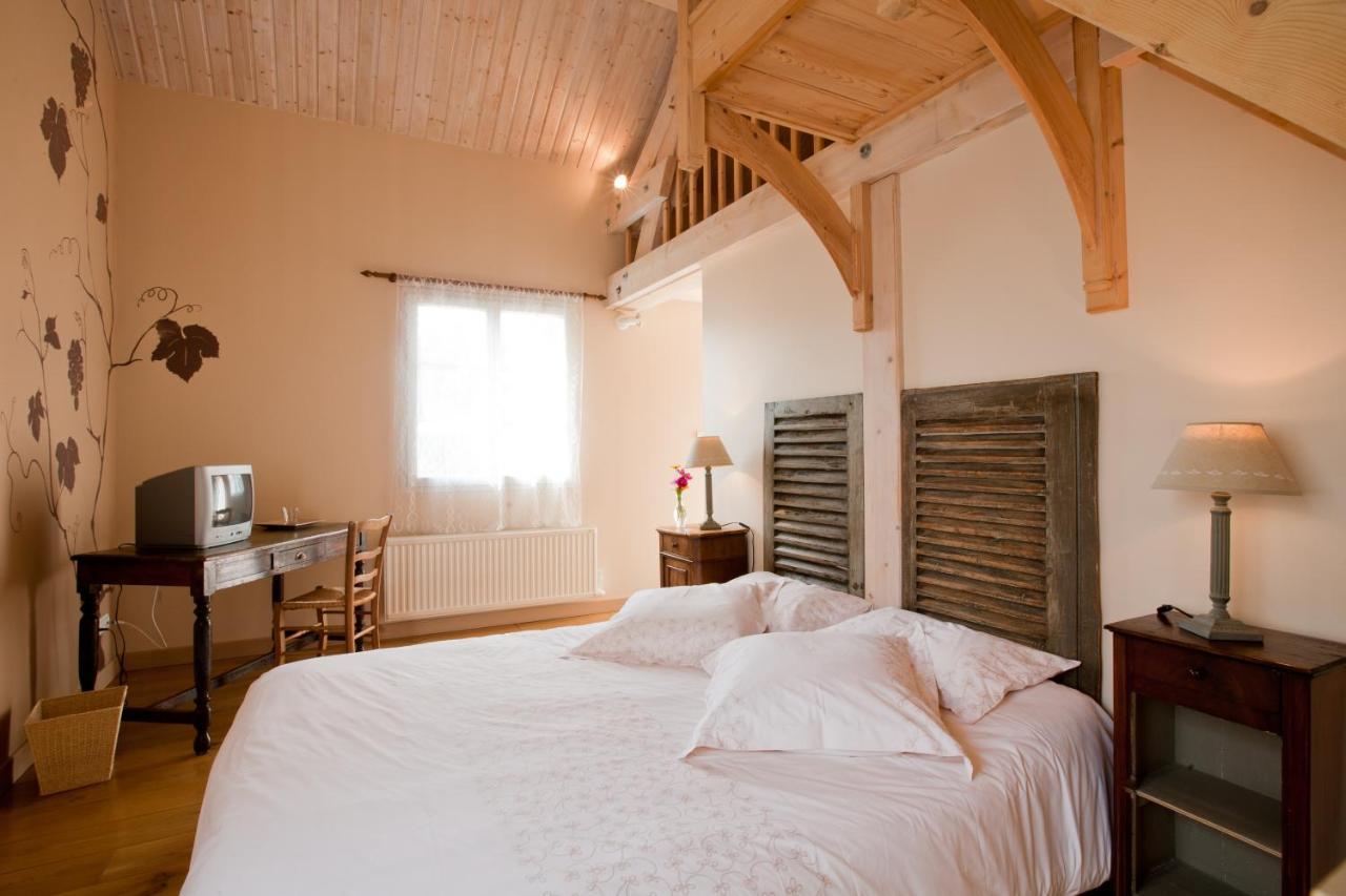 Bed and Breakfast Domaine De La Combotte Nantoux Экстерьер фото