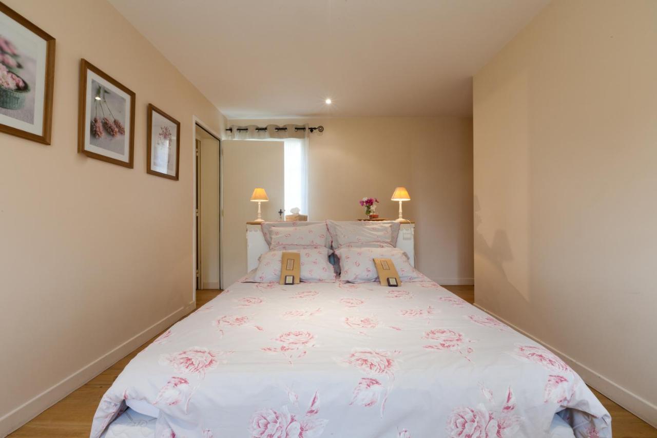 Bed and Breakfast Domaine De La Combotte Nantoux Экстерьер фото